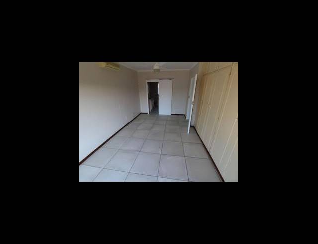 3 BEDROOM TOWNHOUSE TO LET IN HAYFIELDS